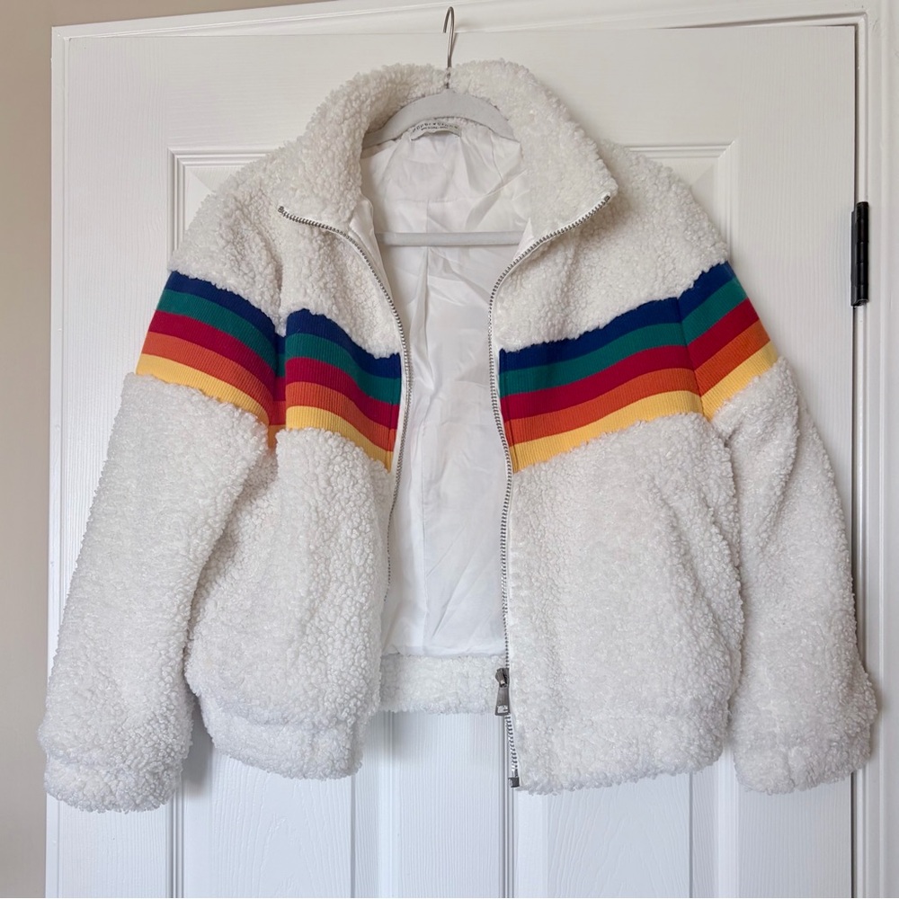 Paper Crane White Sherpa Jacket with Rainbow Stripes — Size Small 🌈 - Picture 3 of 6